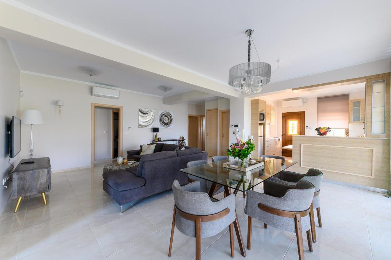 Villa Filoxenia - By The Sea - Up To 12 Guests Kato Rodini Екстер'єр фото